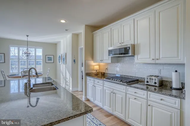 $689,000 | 25512 Fox Point Lane, Millville, DE 19967