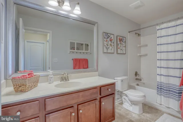 $689,000 | 25512 Fox Point Lane, Millville, DE 19967