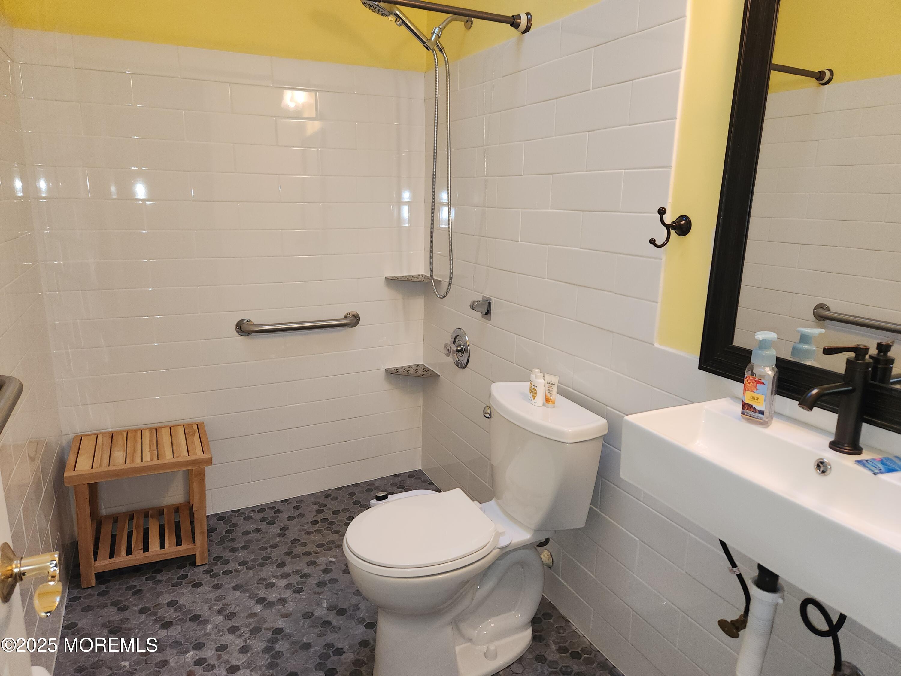 116 Danbury Drive Little Egg Harbor, NJ 08087 - Photo 10 of 19 20250423_181349