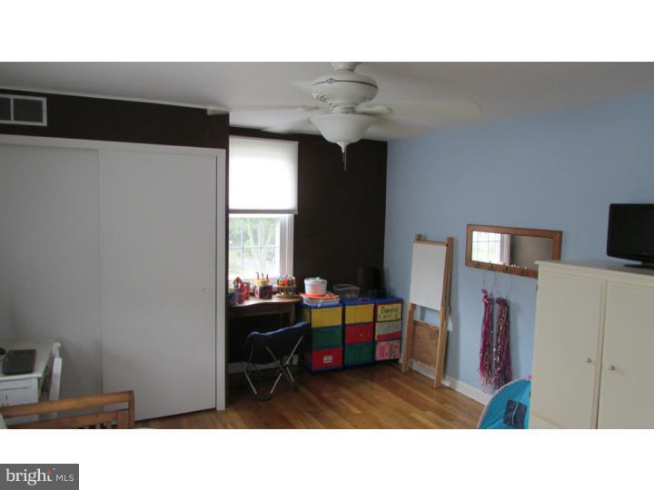 207 Pinehurst Road Wilmington, DE 19803 - Photo 14 of 17 Bedroom 4