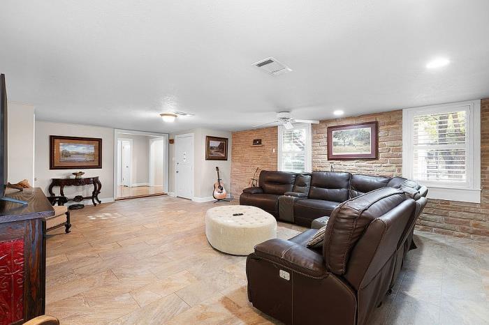 1102 West 4th Street Lampasas, TX 76550 - Photo 15 of 40