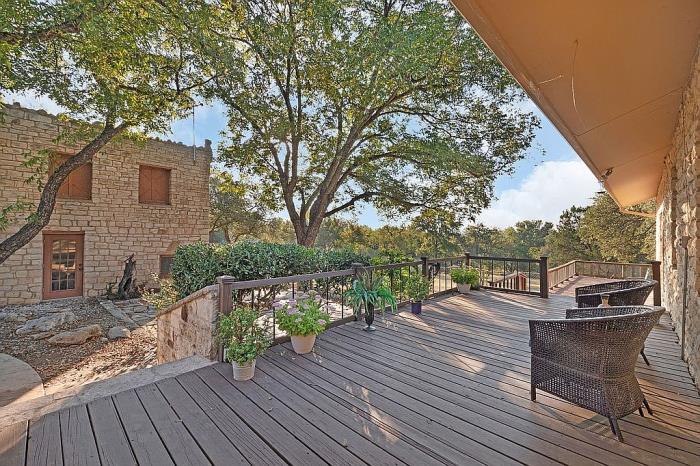 1102 West 4th Street Lampasas, TX 76550 - Photo 4 of 40