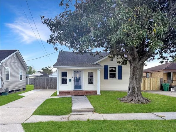 $1,800 | 1028 Gaudet Drive, Marrero, LA 70072