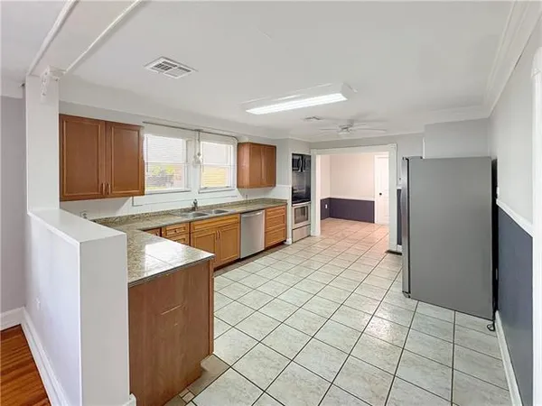 $1,800 | 1028 Gaudet Drive, Marrero, LA 70072