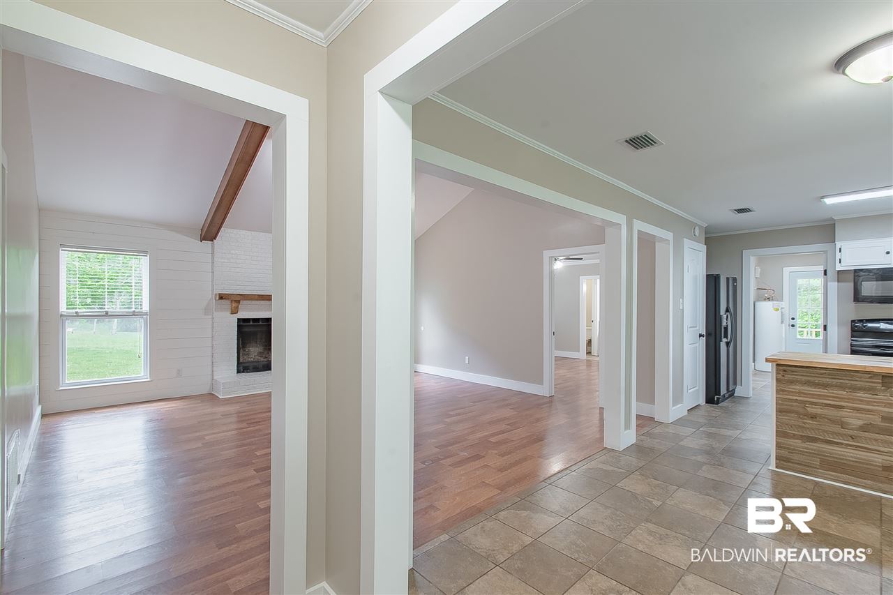 10740 Charlie Hodges Road Bay Minette, AL 36507 - Photo 7 of 37 Foyer looking in
