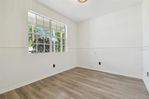 a view of empty room with window