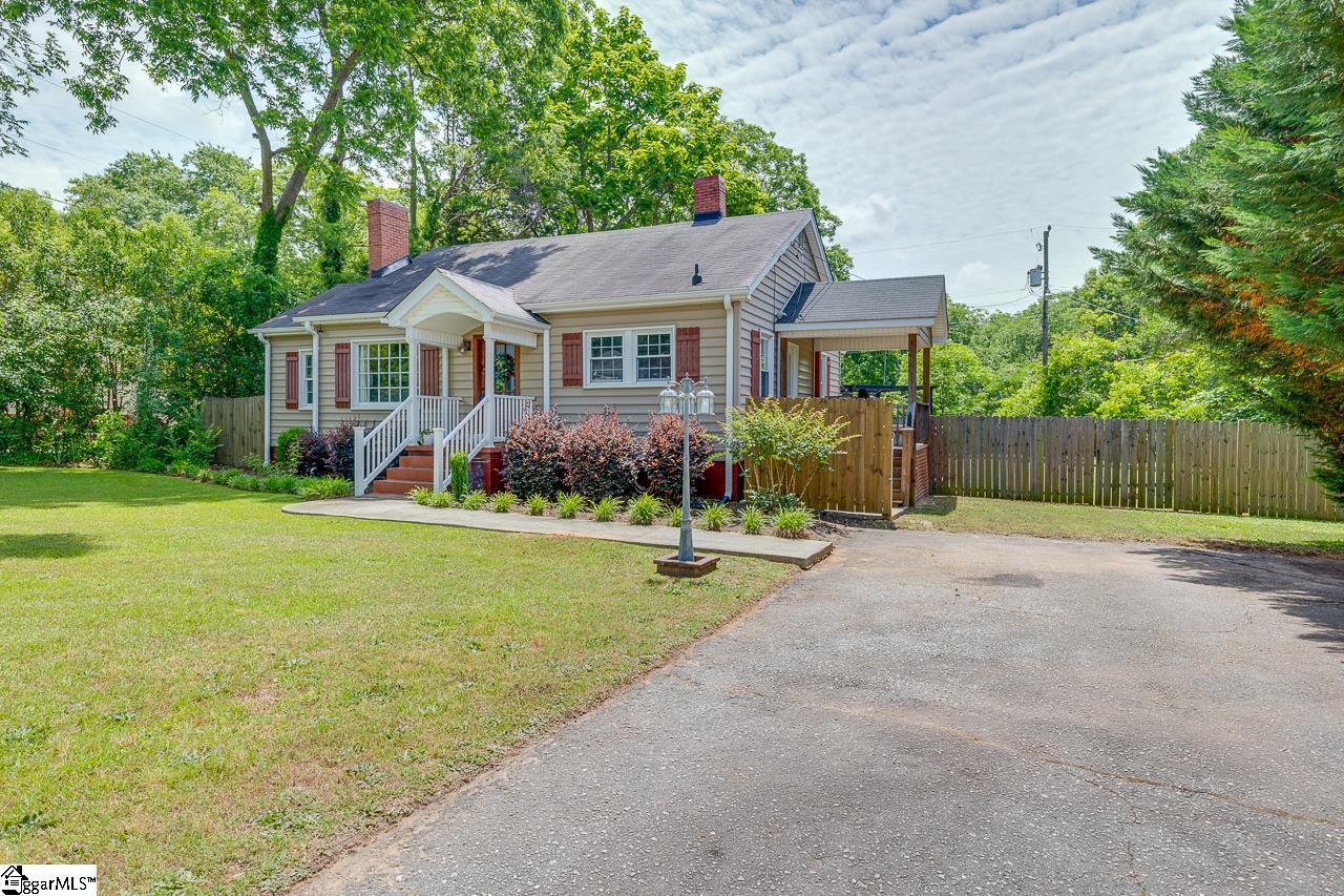 203 Georgia Street Fountain Inn, SC 29644 - Photo 3 of 35 Gallery Image 3