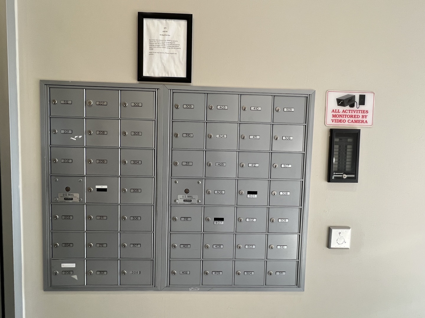 2025 South Indiana Avenue, Unit 209 Chicago, IL 60616 - Photo 49 of 49 walk in closet with cabinets