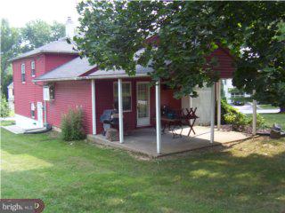 25 Taylor Road Conshohocken, PA 19428 - Photo 2 of 6 Gallery Image 2