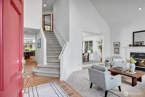 $1,525,000 | 3911 240th Place Southeast, Sammamish, WA 98029