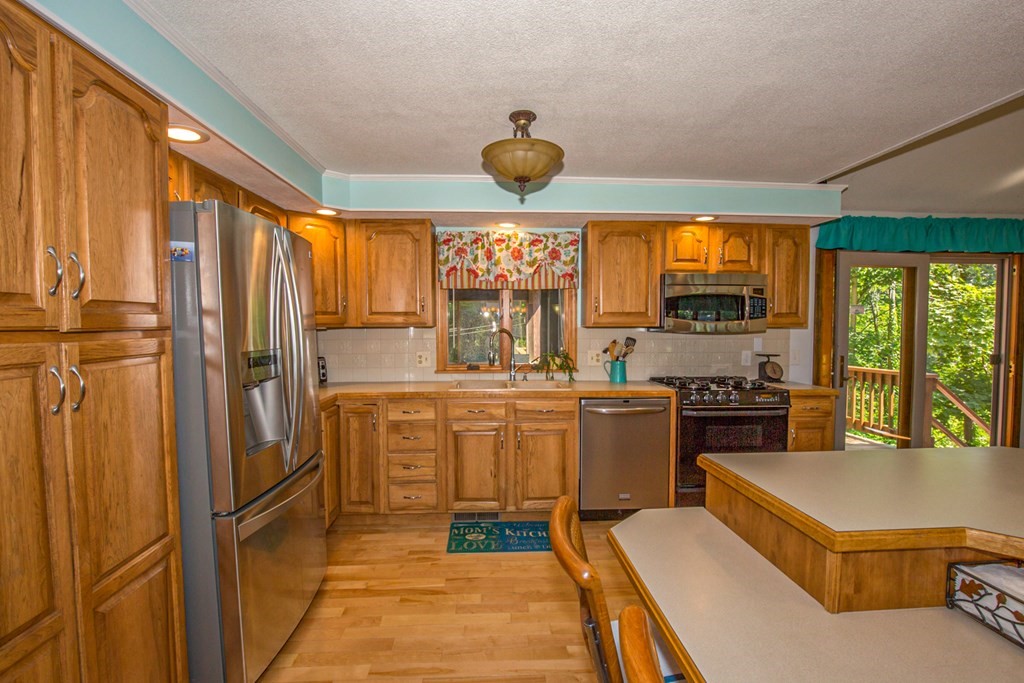 48 Nash Hill Road Ludlow, MA 01056 - Photo 11 of 37 Gallery Image 11