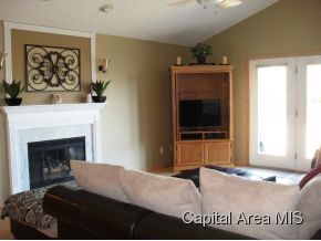 1005 Monarch Drive Chatham, IL 62629 - Photo 5 of 20