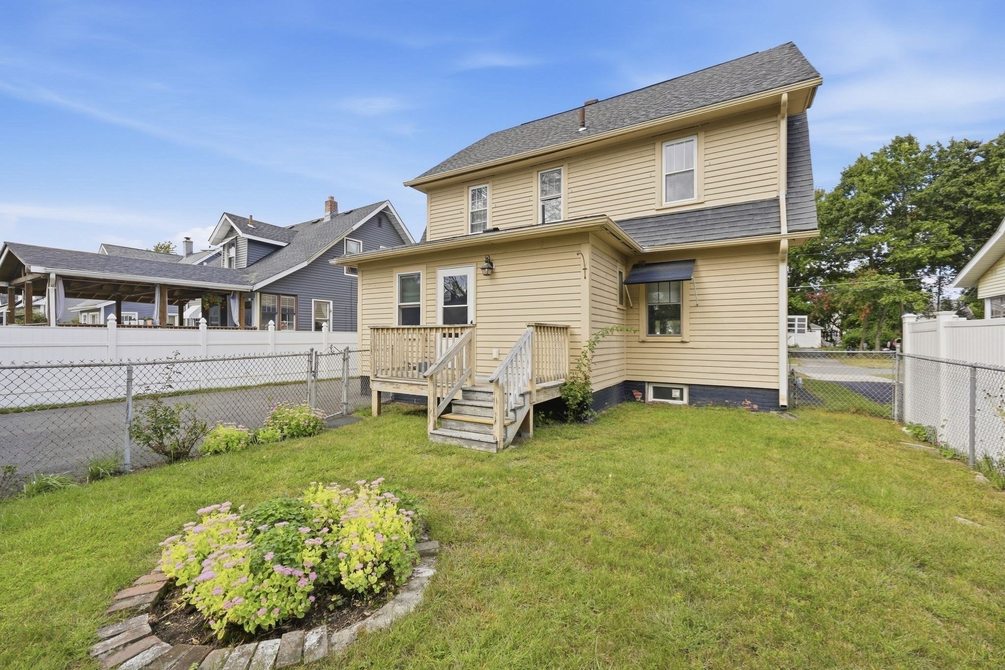 35 Rimmon Avenue Springfield, MA 01107 - Photo 34 of 41 Gallery Image 34