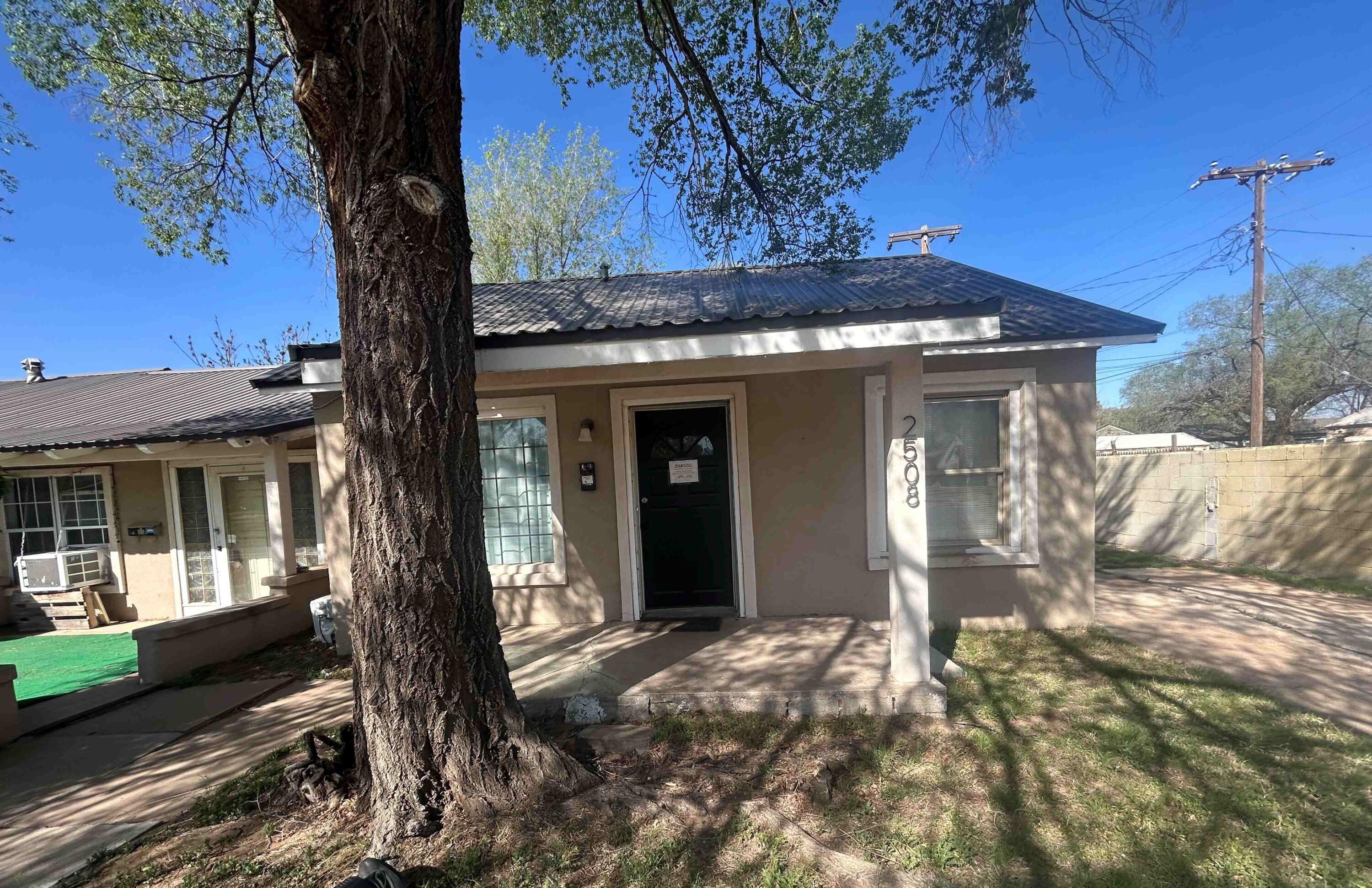 2402 26th Street Lubbock, TX 79411 - Photo 25 of 38 IMG_3302