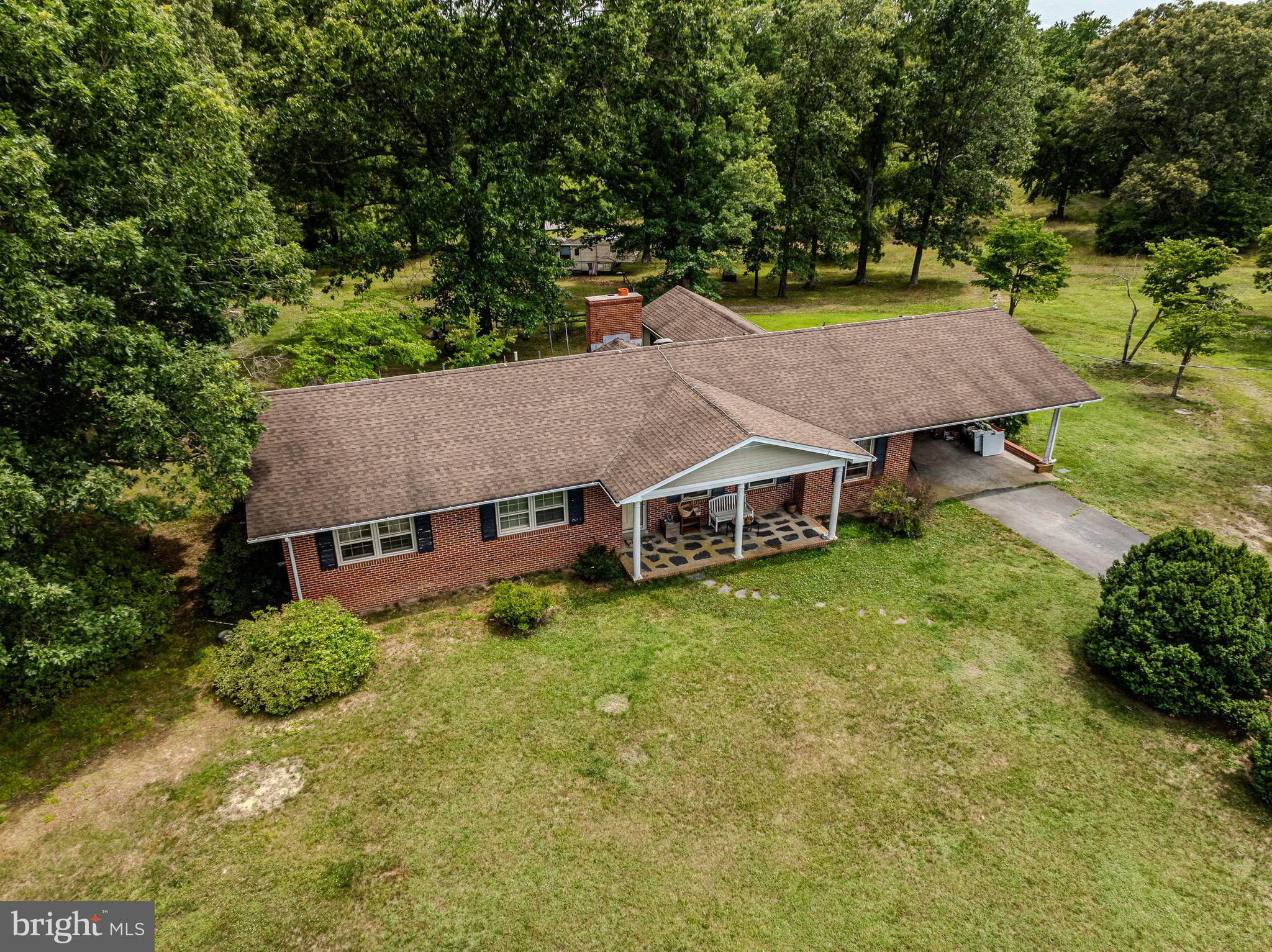 8858 Poindexter Road Louisa, VA 23093 - Photo 3 of 48
