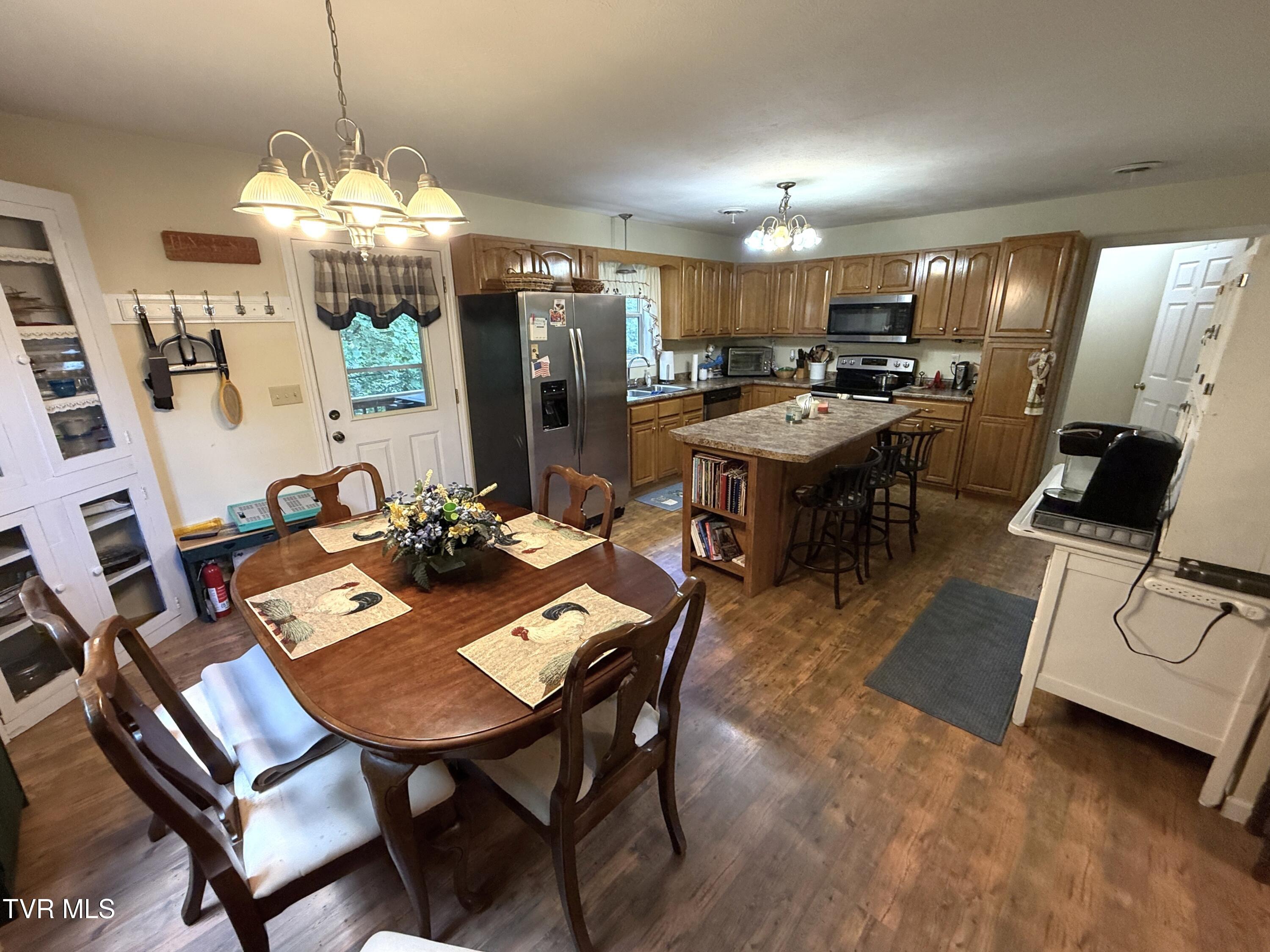 199 Pear Tree Way Del Rio, TN 37727 - Photo 12 of 40 12