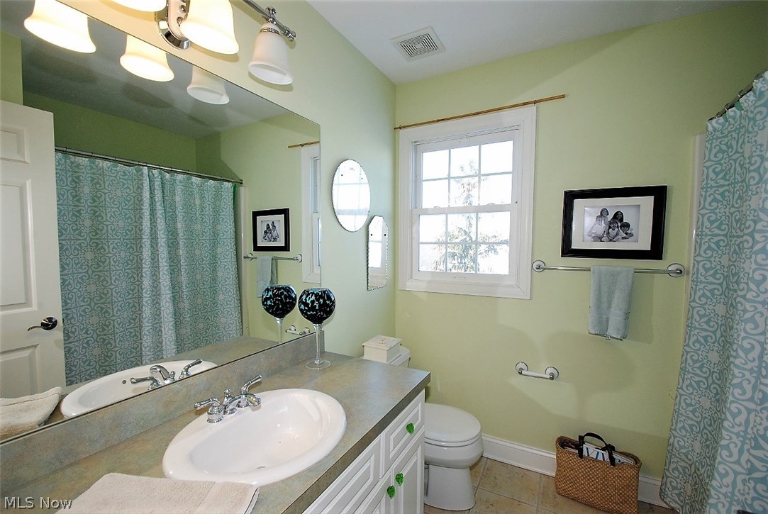 28120 Aurora Road Solon, OH 44139 - Photo 17 of 20 Gallery Image 17