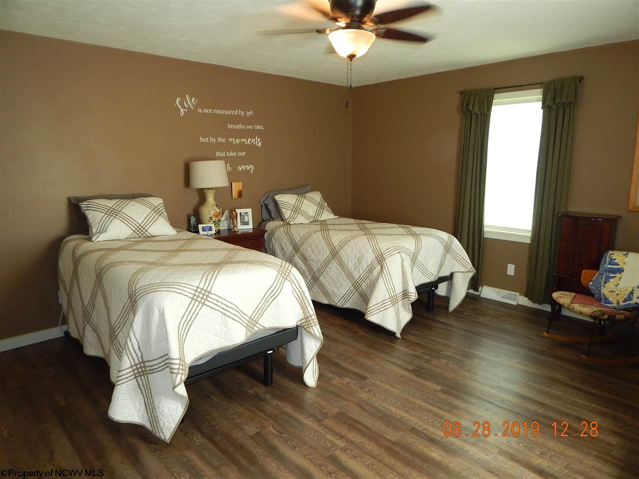1008 Mudlick Run Road Fairmont, WV 26554 - Photo 9 of 20 Gallery Image 9