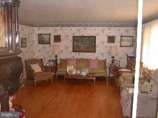 324 Clump Road Green Lane, PA 18054 - Photo 2 of 5