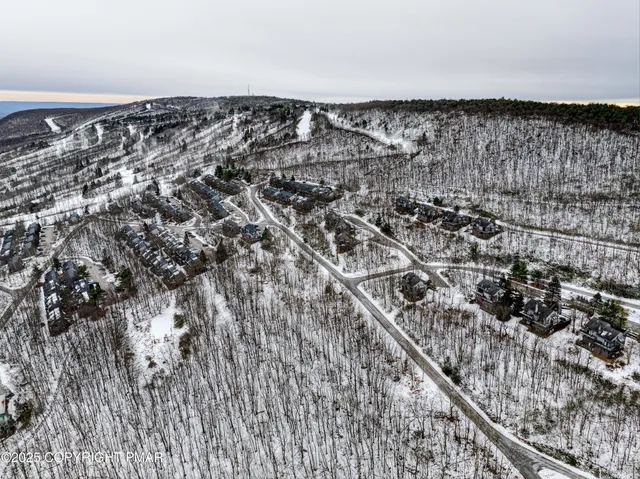 $524,900 | 298 Overlook Way, Tannersville, PA 18372