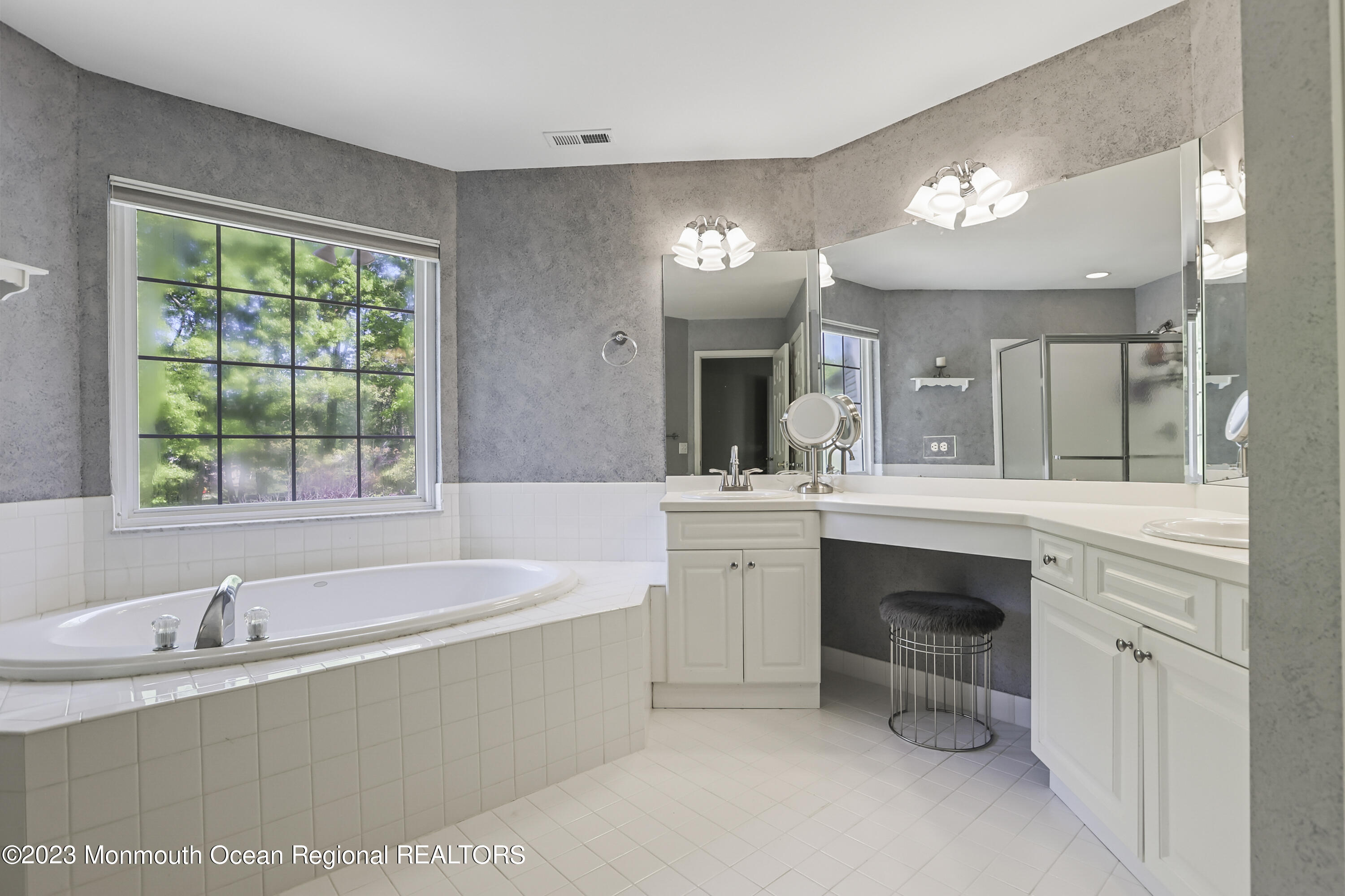 9 Round Hill Road Jackson, NJ 08527 - Photo 31 of 74 8V7A5912