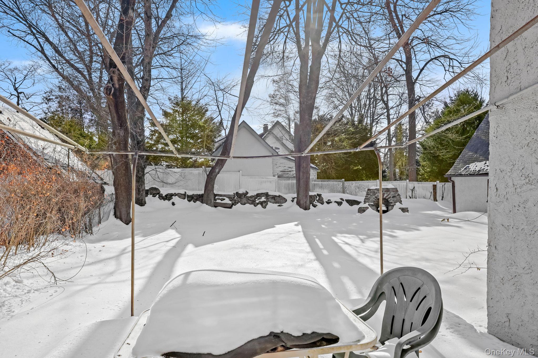 20 Lockwood Road Scarsdale, NY 10583 - Photo 6 of 11