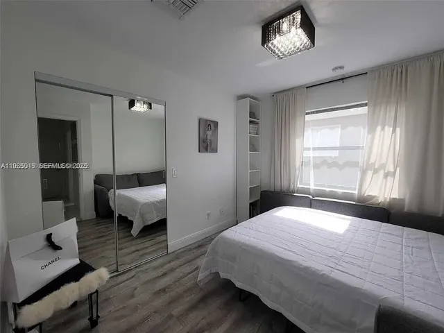 $5,700 | 270 Southeast 7th Street, Unit 270, Dania Beach, FL 33004