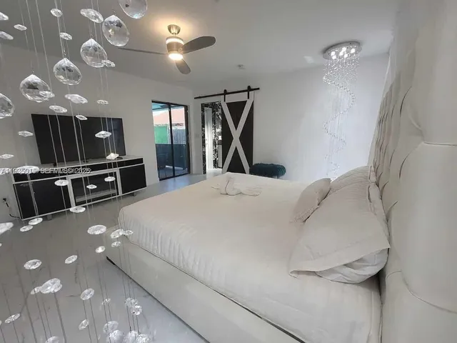 $5,700 | 270 Southeast 7th Street, Unit 270, Dania Beach, FL 33004