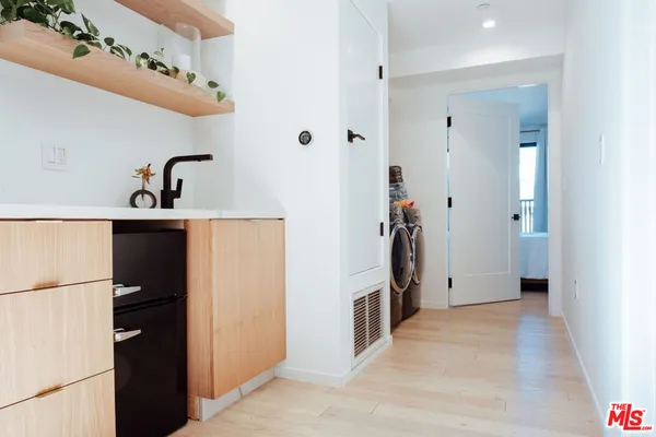 $20,000 | 115 Park Place, Venice, CA 90291