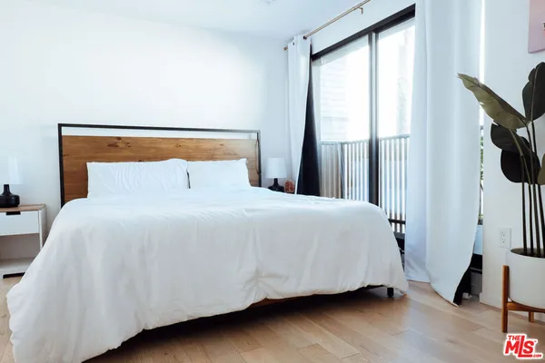 $20,000 | 115 Park Place, Venice, CA 90291