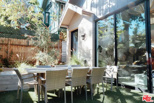 $20,000 | 115 Park Place, Venice, CA 90291
