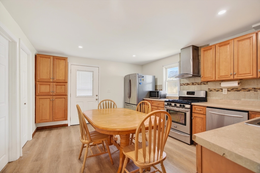 16 Florence Street, Unit 2 Somerville, MA 02145 - Photo 2 of 27