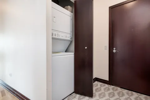 $445,000 | 33 West Ontario Street, Unit 47A, Chicago, IL 60654