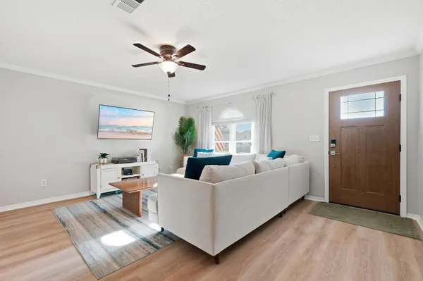 $315,000 | 986 John Wayne Circle, Fort Walton Beach, FL 32547