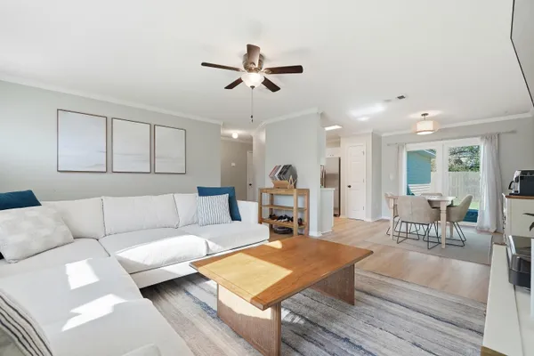 $315,000 | 986 John Wayne Circle, Fort Walton Beach, FL 32547