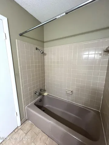 $1,450 | 101 South Kern Drive, Gulfport, MS 39503