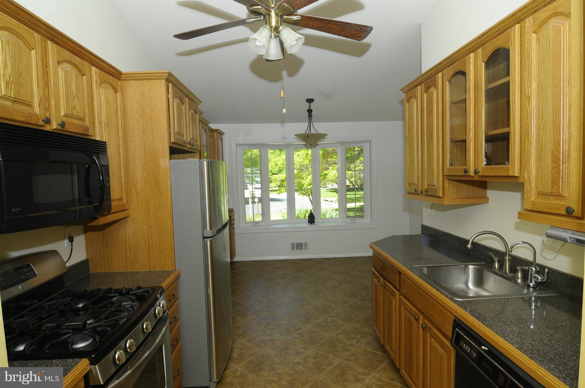 14321 Piccadilly Road Silver Spring, MD 20906 - Photo 5 of 30 Kitchen