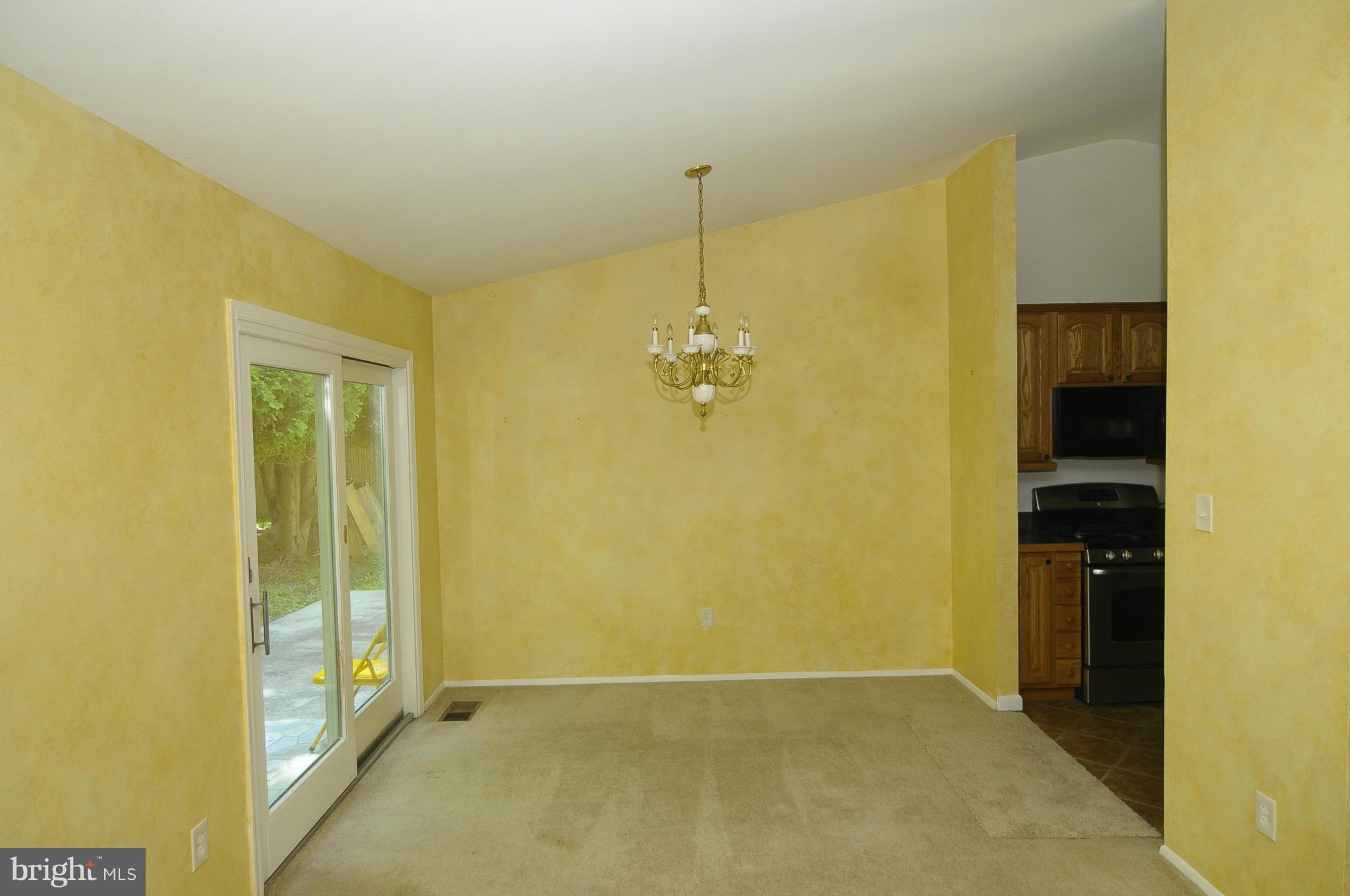 14321 Piccadilly Road Silver Spring, MD 20906 - Photo 10 of 30 Dining Room