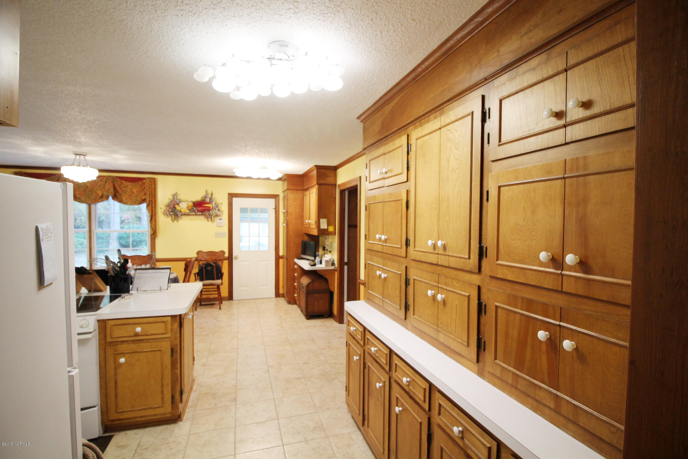 110 South Reed Drive Washington, NC 27889 - Photo 14 of 43 9 kitchen storage