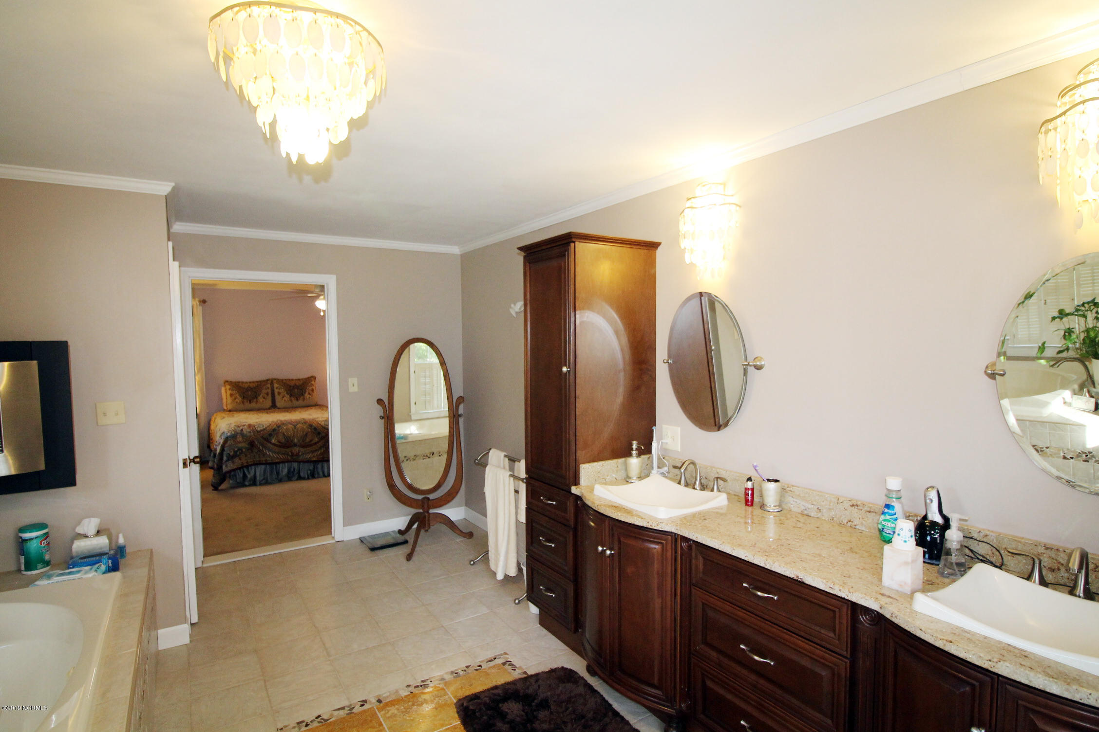 110 South Reed Drive Washington, NC 27889 - Photo 19 of 43 10 master bath 1