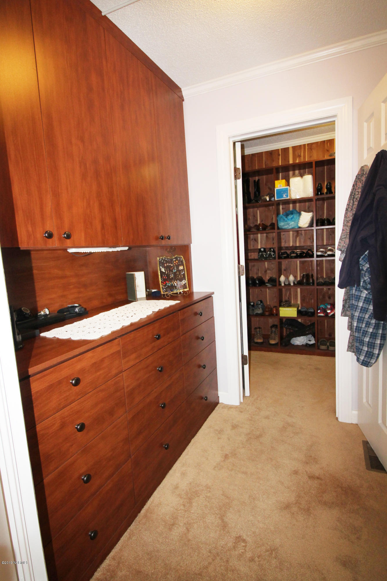 110 South Reed Drive Washington, NC 27889 - Photo 21 of 43 10.2 master closet