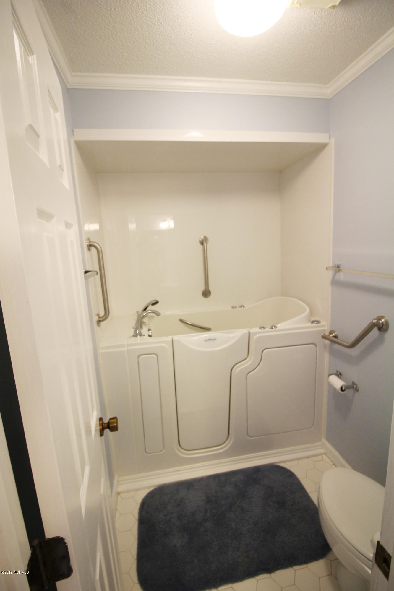 110 South Reed Drive Washington, NC 27889 - Photo 24 of 43 11.2 second BR bath 2