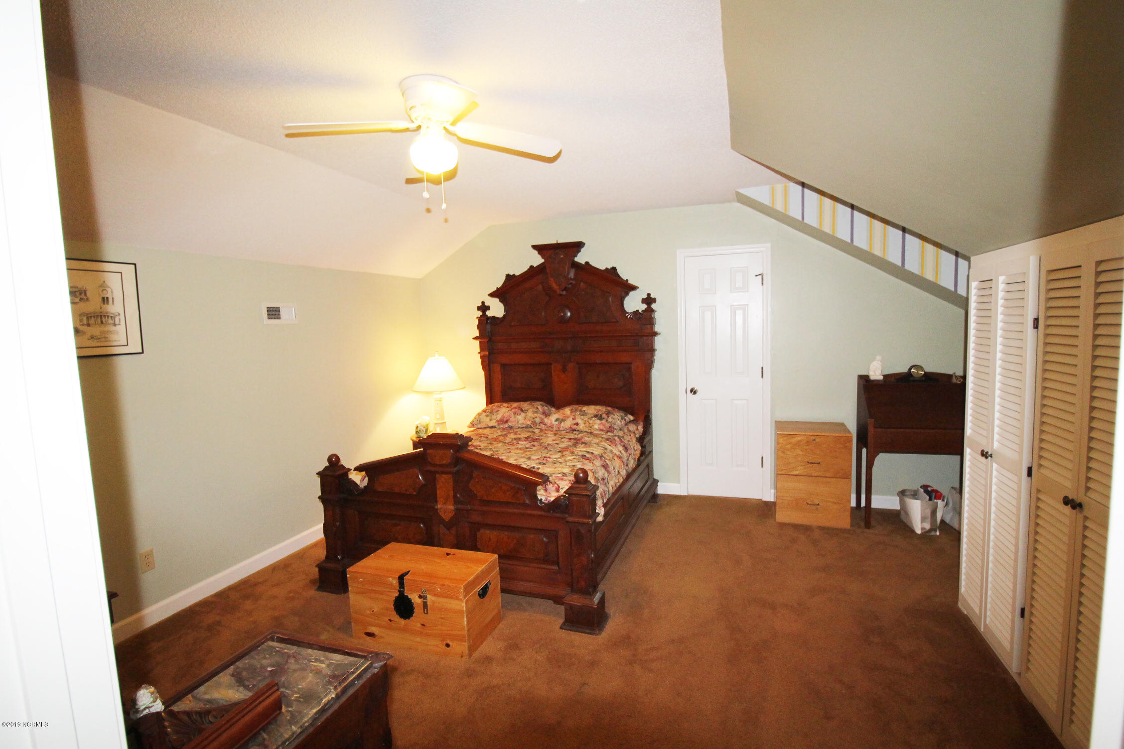 110 South Reed Drive Washington, NC 27889 - Photo 27 of 43 12.2 upstairs BR