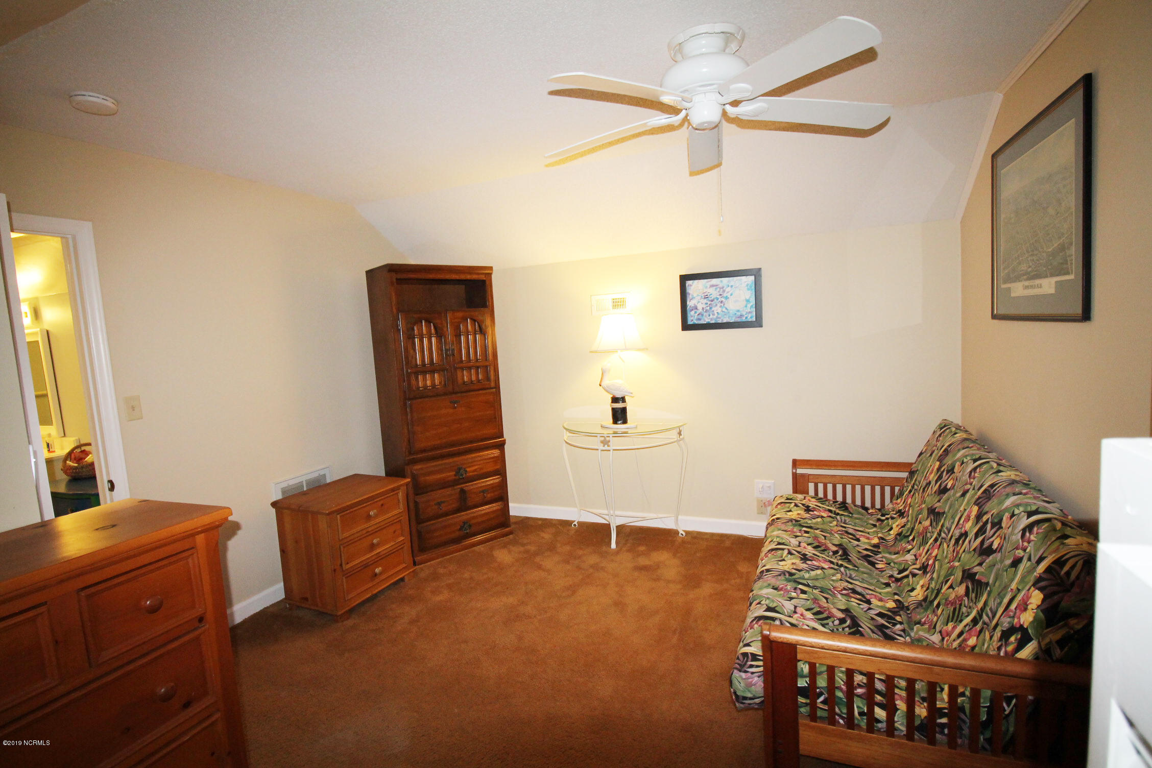 110 South Reed Drive Washington, NC 27889 - Photo 29 of 43 12.11 upstairs suite