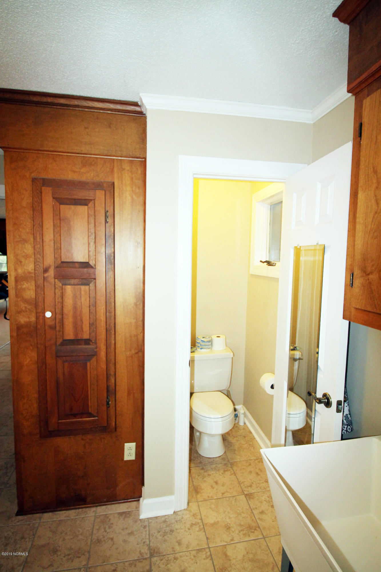 110 South Reed Drive Washington, NC 27889 - Photo 33 of 43 13 laundry room 2