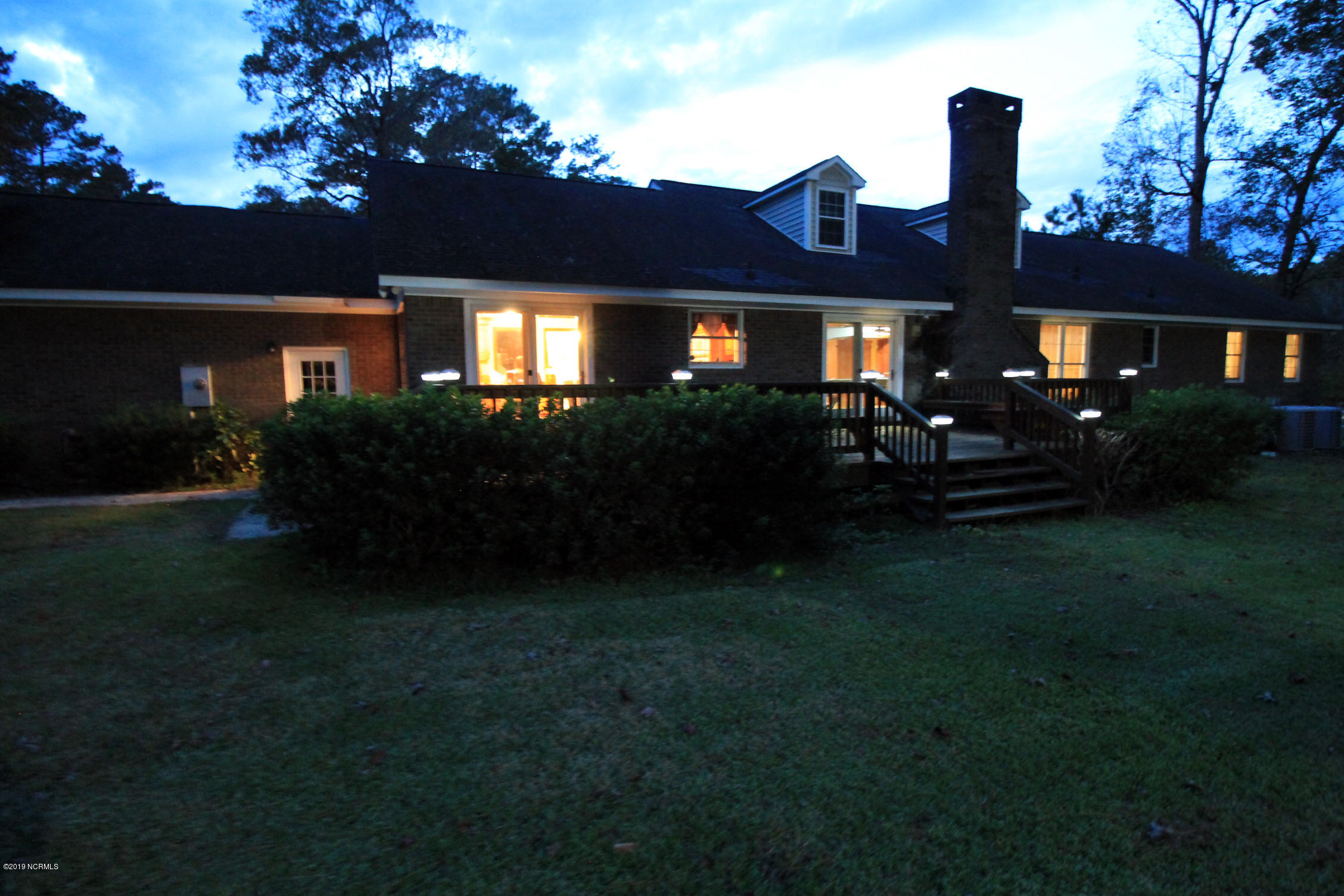 110 South Reed Drive Washington, NC 27889 - Photo 37 of 43 15 deck with solar lights