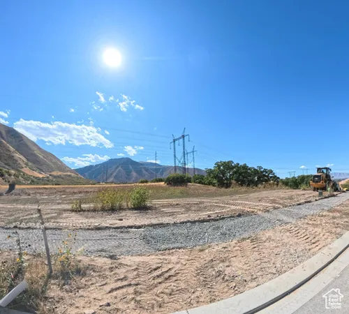 $291,900 | 251 South Mapleton Ests Drive, Unit 90, Mapleton, UT 84664