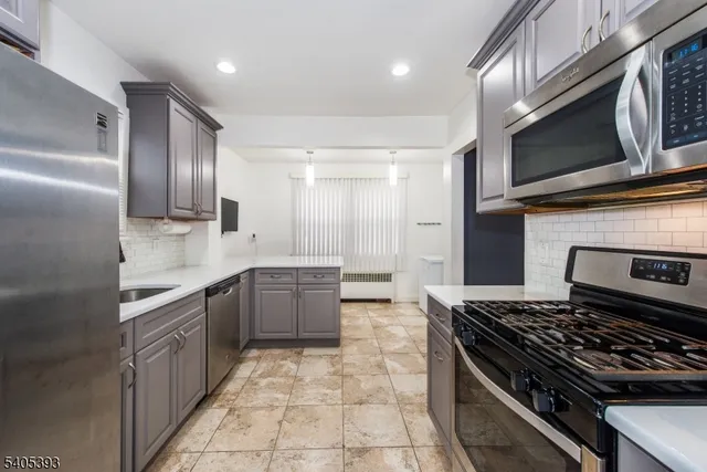 $474,999 | 47 Ampere Parkway, East Orange, NJ 07017