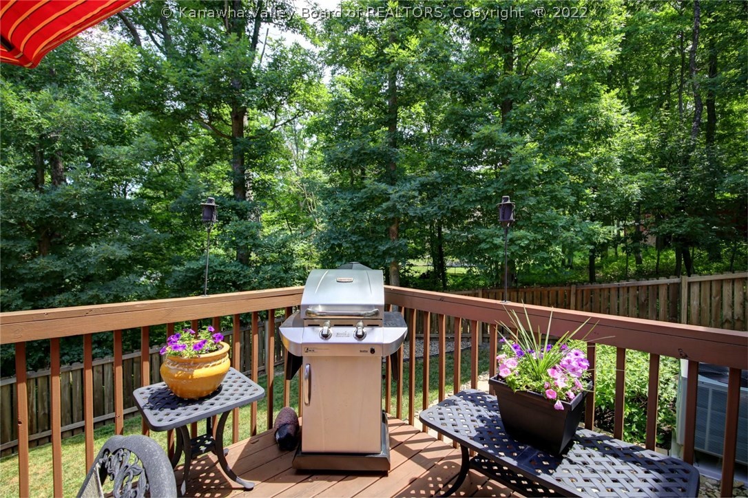 916 Suncrest Road Charleston, WV 25303 - Photo 28 of 30 Gallery Image 28