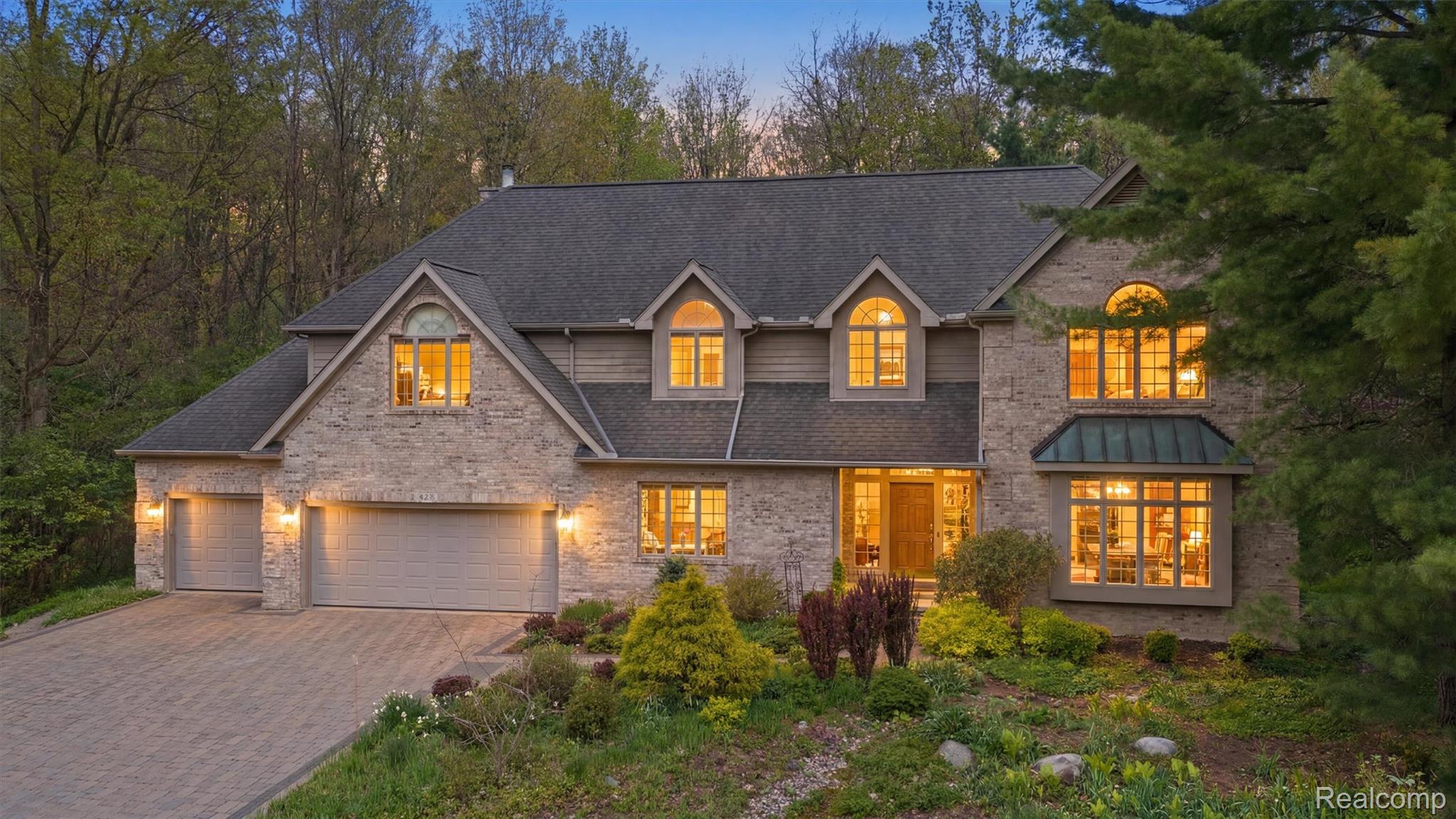628 Green Road Ann Arbor, MI 48105 - Photo 1 of 34 Jpg1.jpg